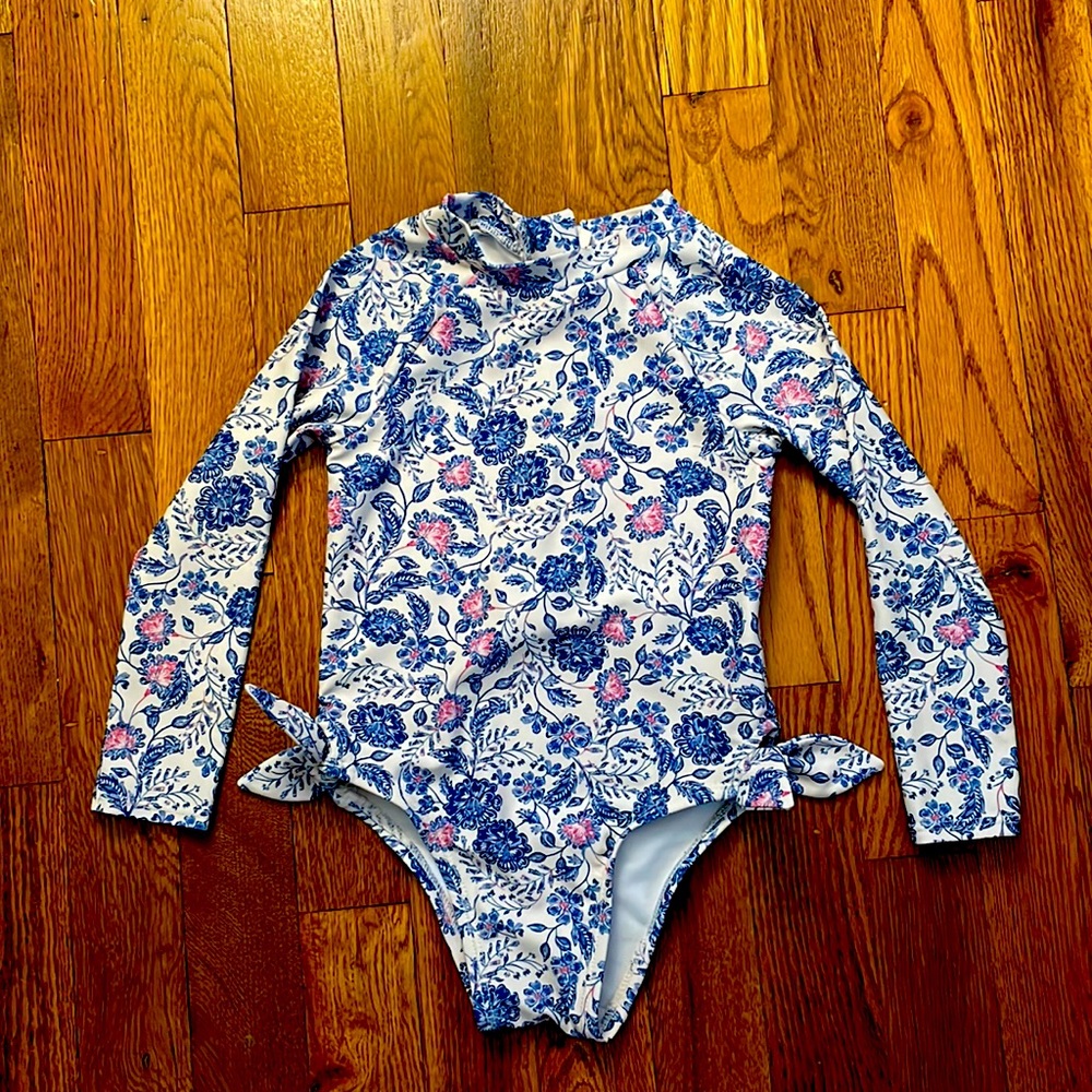 Adorable 2T girls Old Navy swimsuit
